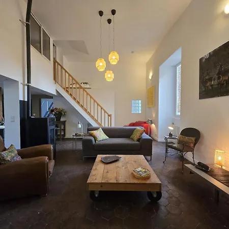 Monument Historique Renove Avec Gout Et Jardin *