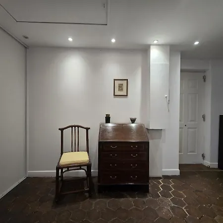 Ancien Palais De Justice Et Jardin Апартаменты *