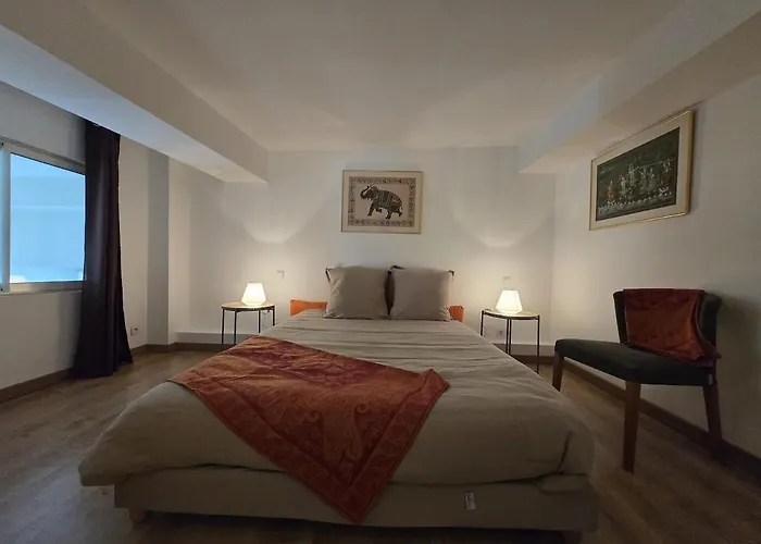 Monument Historique Renove Avec Gout Et Jardin