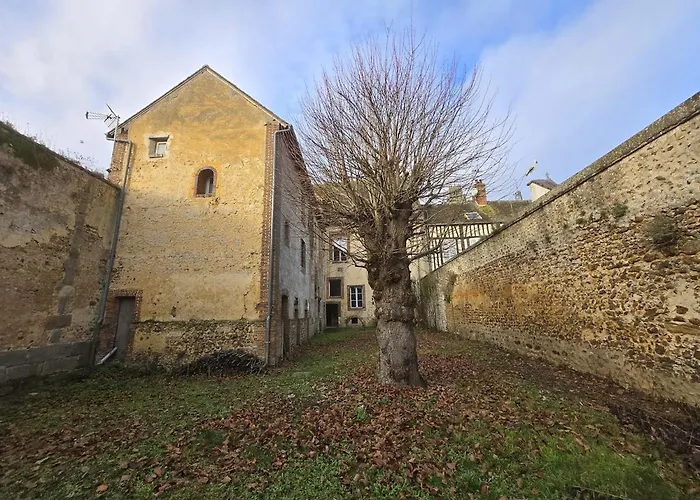 Апартаменты Ancien Palais De Justice Et Jardin *