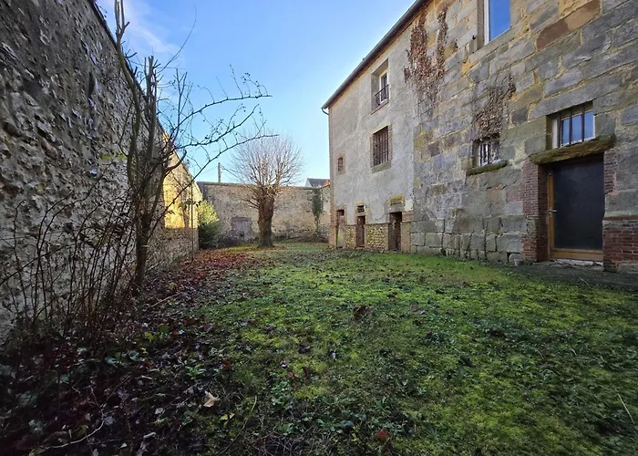 Ancien Palais De Justice Et Jardin Апартаменты *
