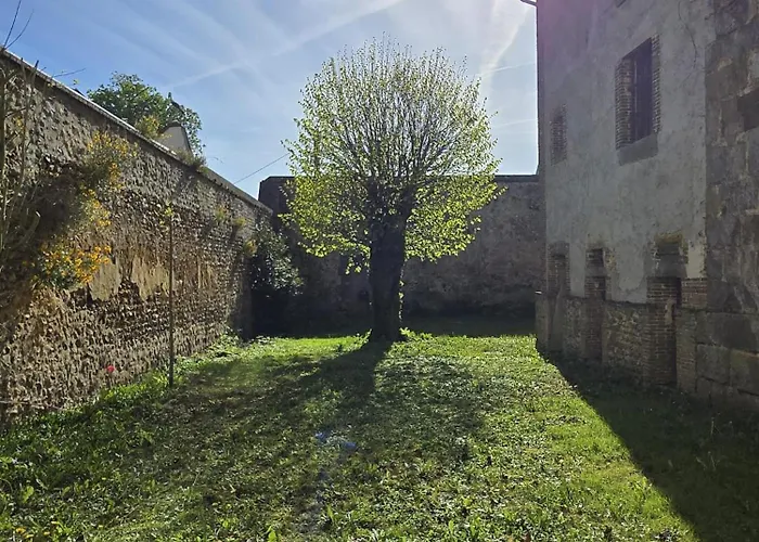 Apartment Monument Historique Renove Avec Gout Et Jardin Verneuil d'Avre et d'Iton